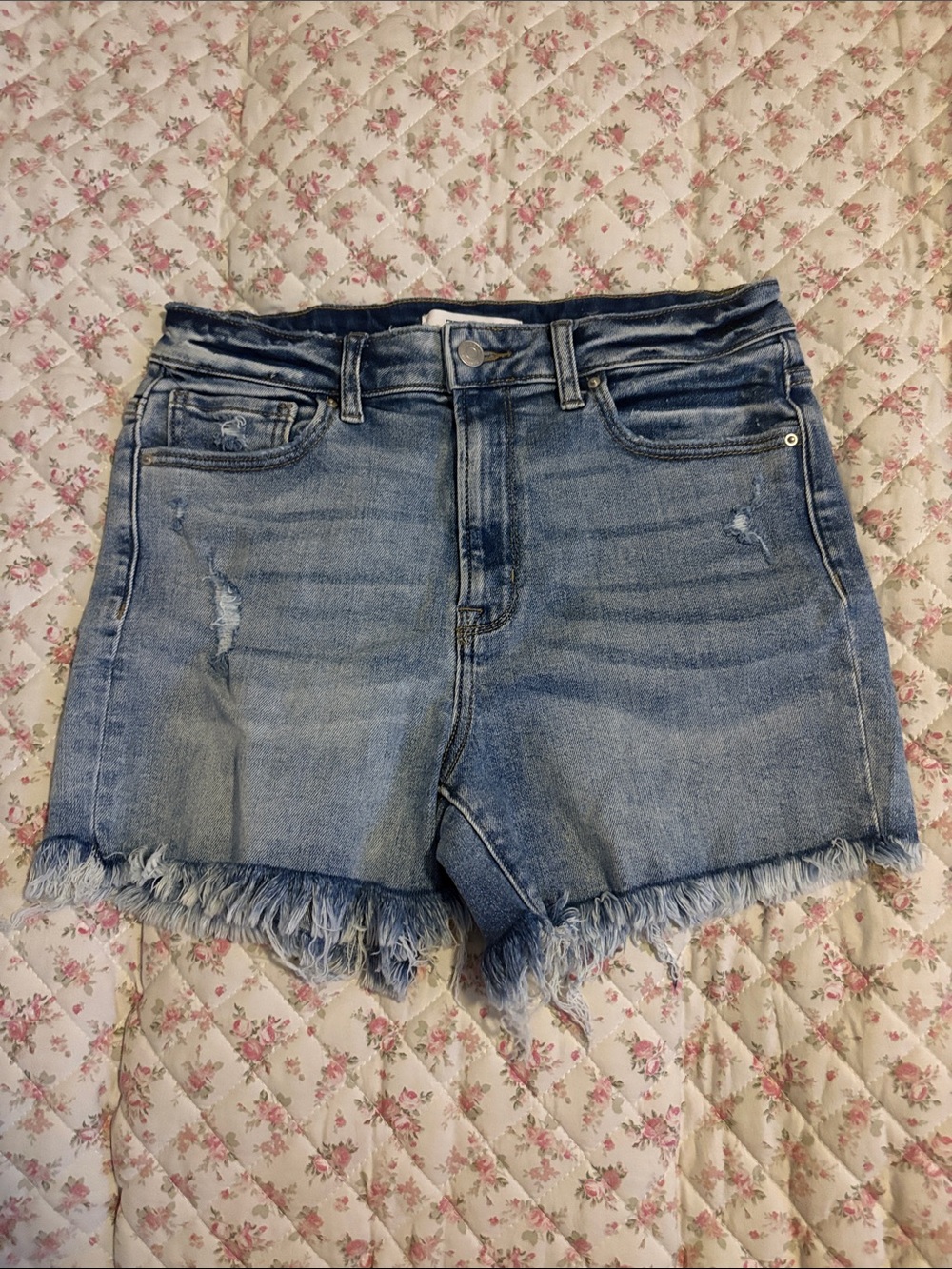 Zenana Outfitters Light Blue Distressed Frayed Hem Denim Shorts